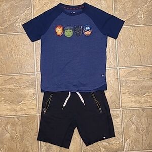 Avengers shirt + shorts kids size